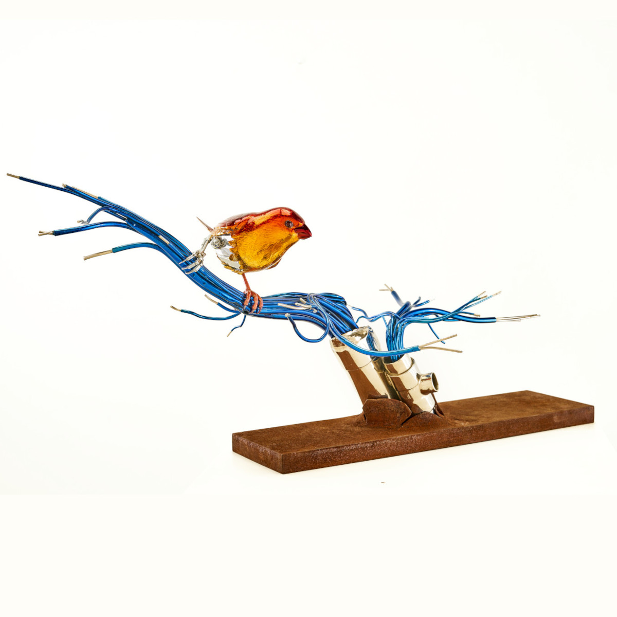Sculpturen the sparrow anders wolhar 2 1200