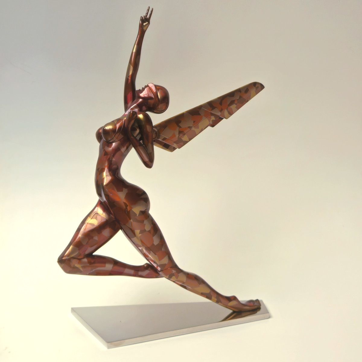 Sculpturen hand van god kleur
